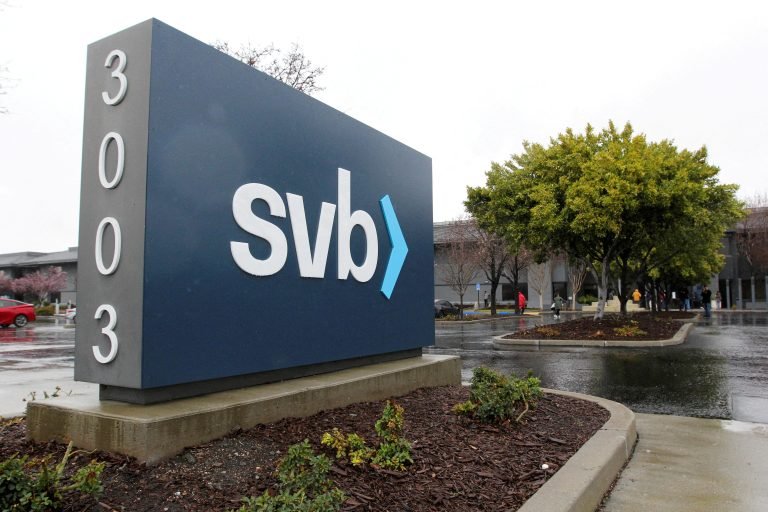 FILE PHOTO: Banking regulators close Silicon Valley Bank